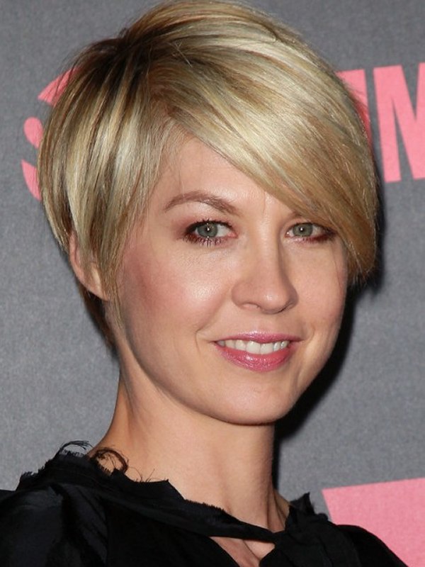 2015-short-layered-bob-hairstyles-for-fine-hair