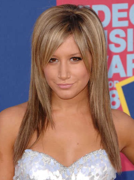 Celebrity-long-straight-layered-hairstyles