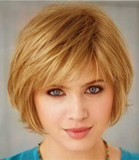 Charming-Short-Blonde-Hairstyle
