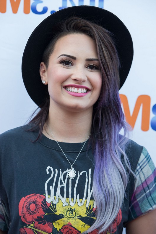 Demi-Lovato-Dark-to-Purple-Ombre-Hairstyle-for-Long-Hair