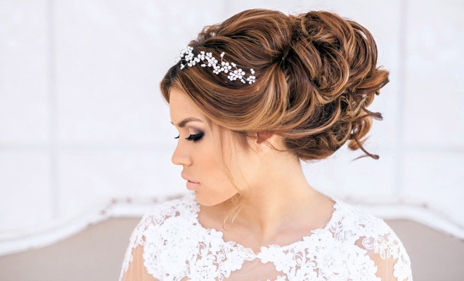 Most Graceful Updo Hairstyles for Wedding