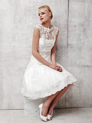 Short-Wedding-Dresses-and-Gowns-