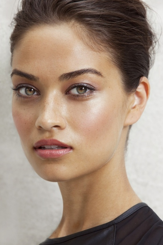 Soft-and-Natural-Makeup-Look-Ideas-and-Tutorials