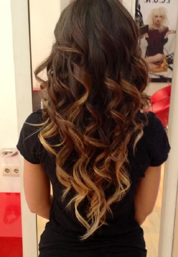 Spring-Ombre-Hair-with-Big-Curls