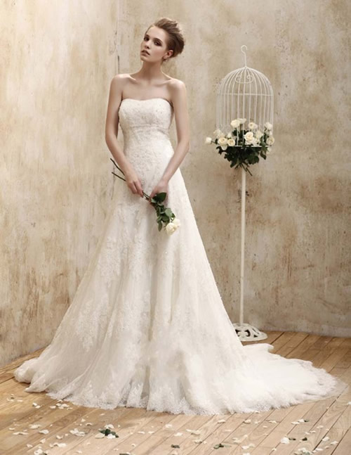Strapless-Lace-Vintage-Wedding-Dress