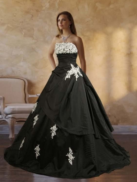 black-strapless-taffeta-vintage-gothic-wedding-dress