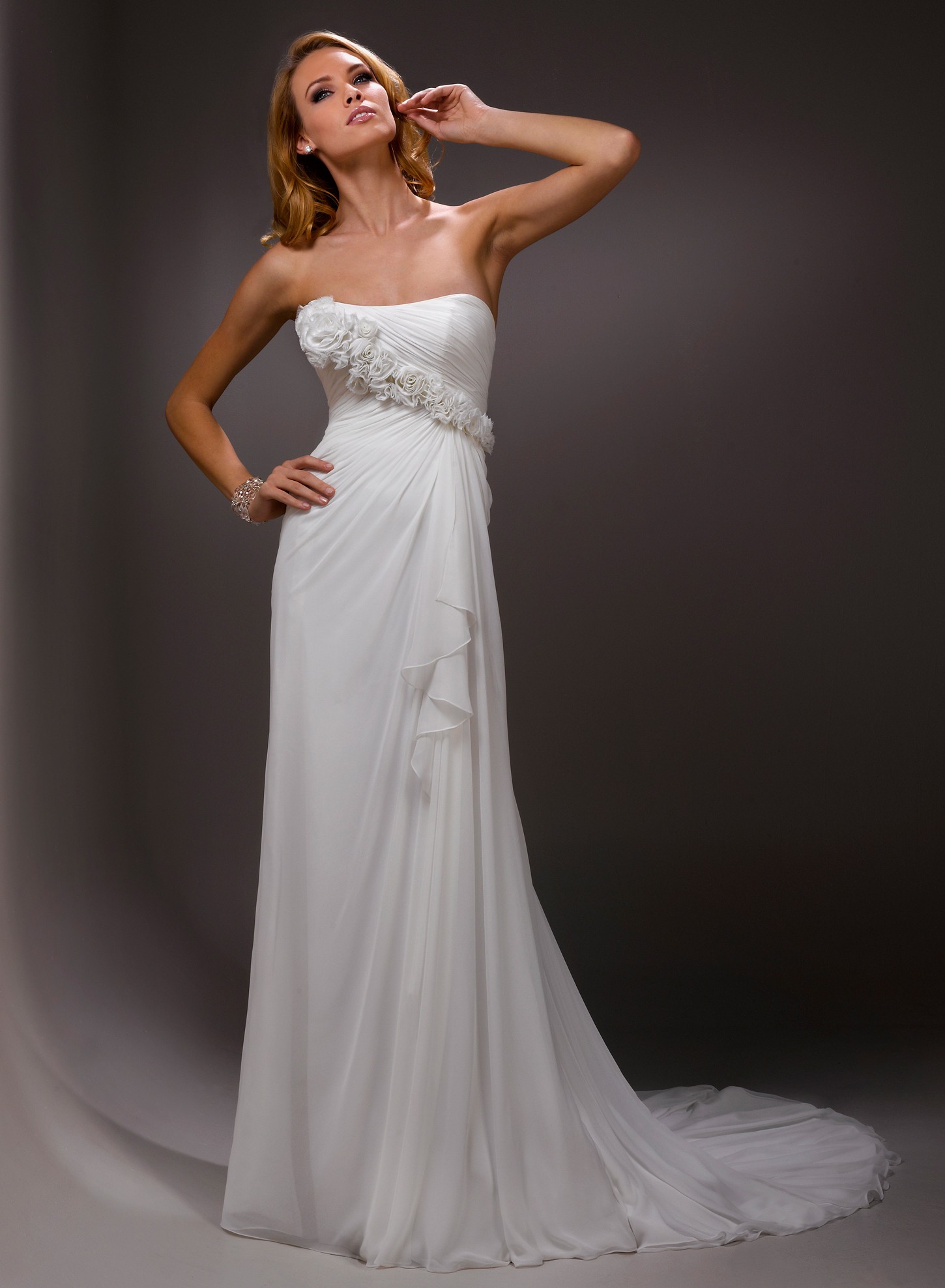 chiffon-detachable-rosette-shoulder-strap-and-dipped-neckline-sheath-wedding-dress