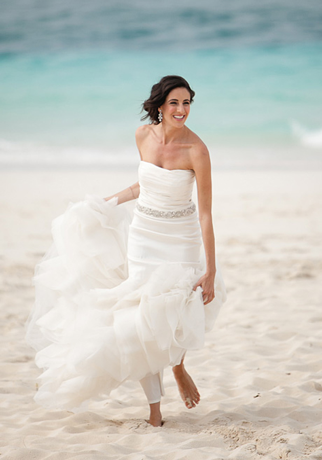 destination-beach-wedding-dress