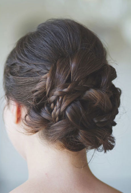 wedding-hairstyles-for-straight-hair-unique-bun
