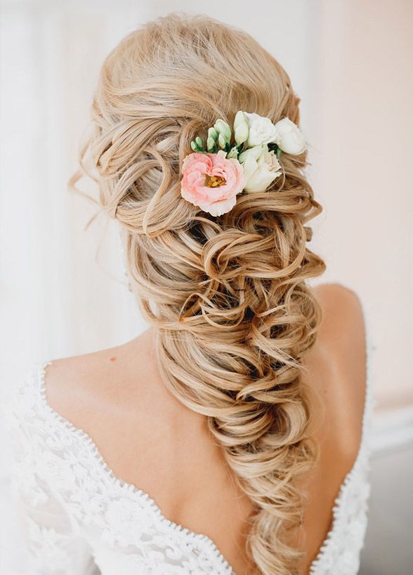 Classy-Rustic-Half-Up-Half-Down-Wavy-Wedding-Hairstyle-with-Flowers