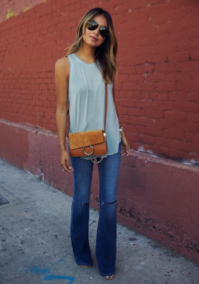 Grey-Top-with-Flared-Jeans