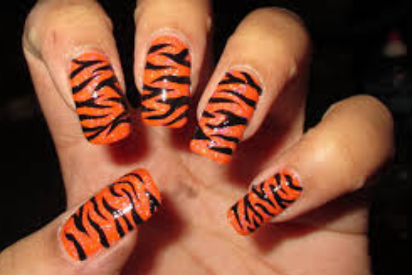 Orange-Tiger-Print-Nails