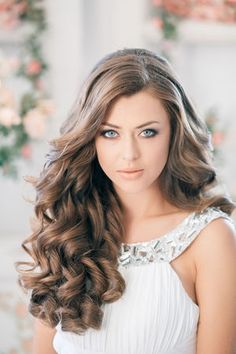 curly-hairstyles-for-homecoming-2015