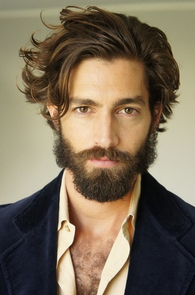 hairstyles-for-men-with-beards-medium-hair
