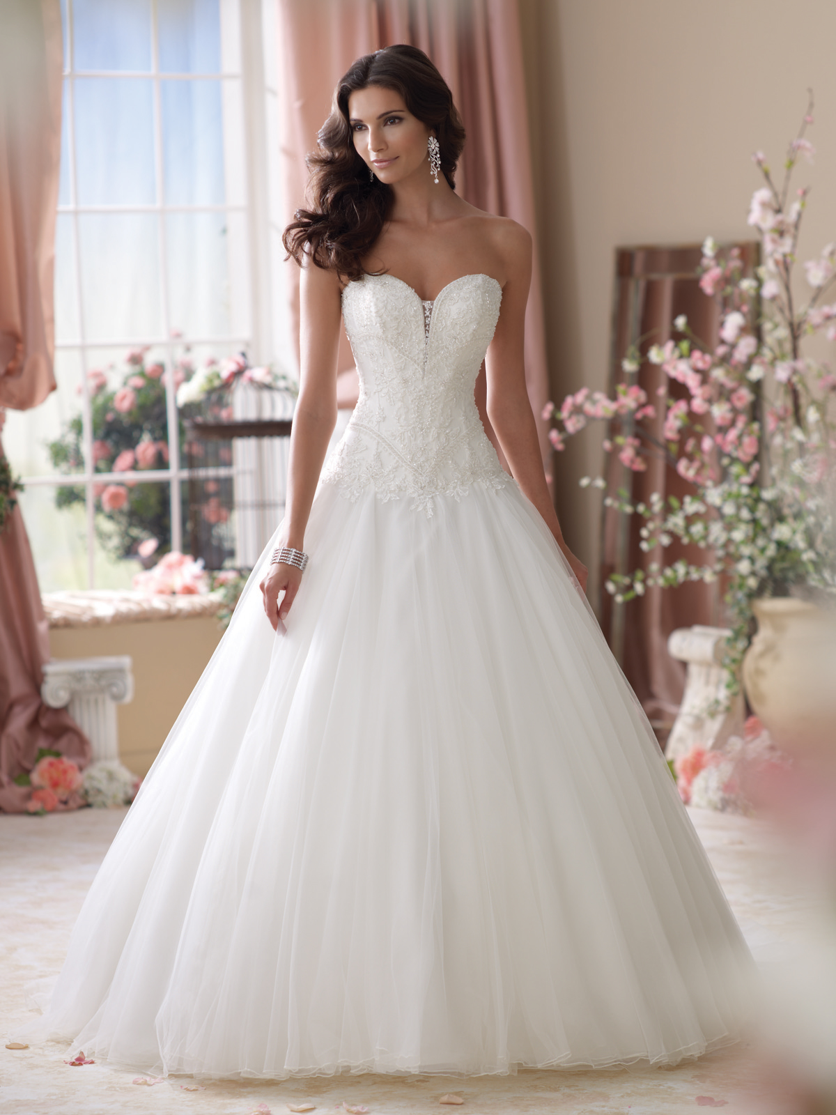 Awesome Bride Dresses