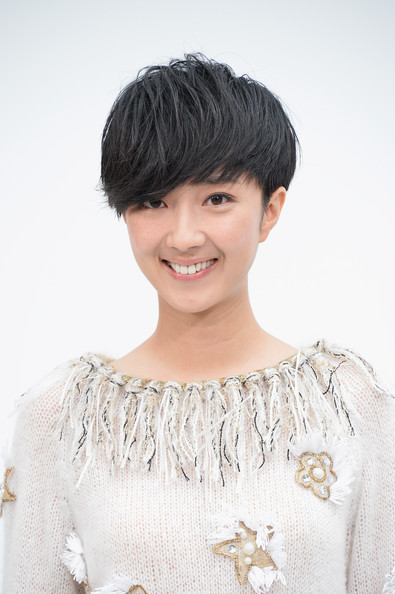 Kwai-Lun-mei-Swooping-Short-Haircut