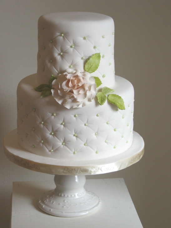 Cute Small Wedding Cake