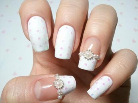Lace-Wedding-Nail-Designs
