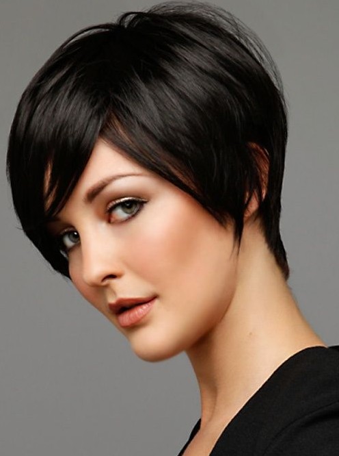 Trendy-Short-Hairstyles-Simple-Everyday-Hairstyle-for-Short-Hair
