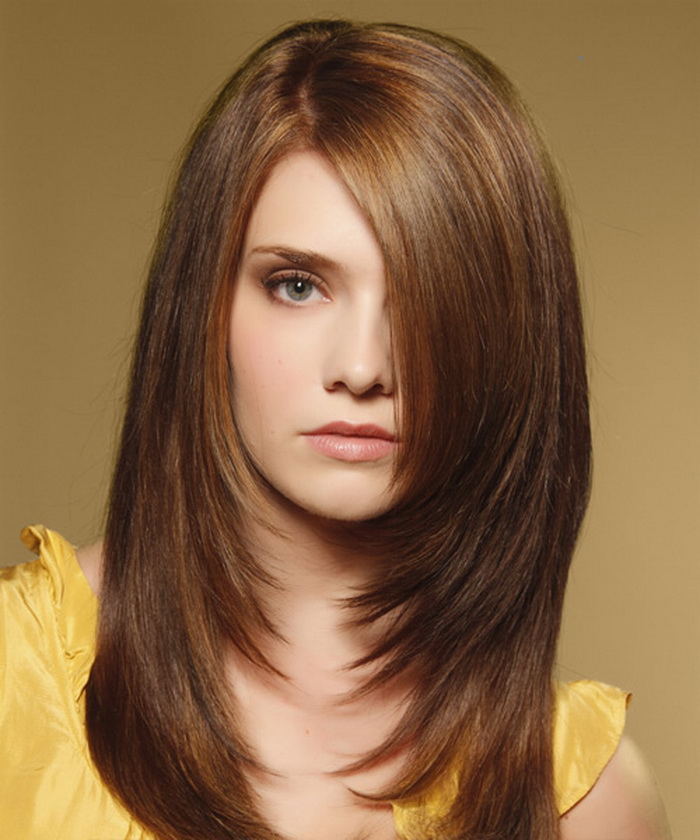 brown-long-hairstyles-for-round-faces
