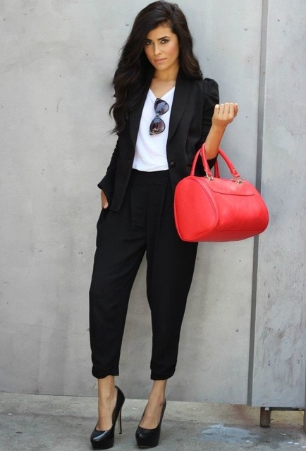 chic-black-and-white-outfits-for-work
