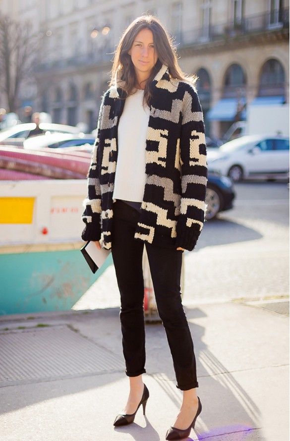 simply-black-and-white-with-sweater-and-heels.