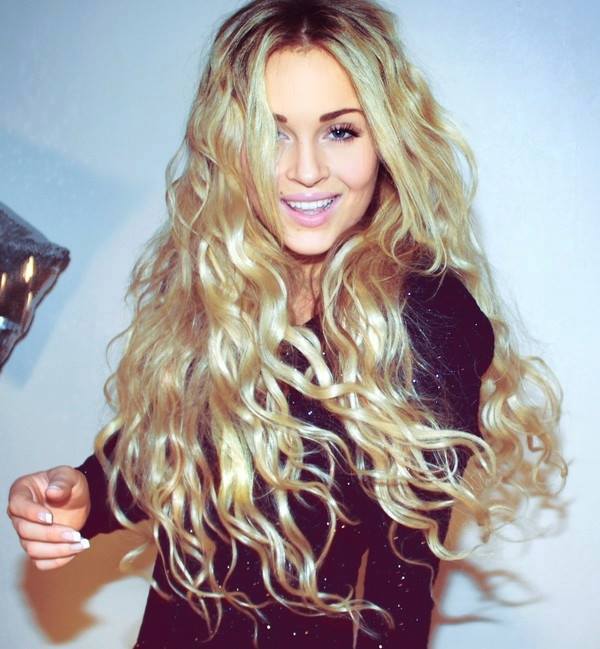 Long-Curly-Hairstyles...