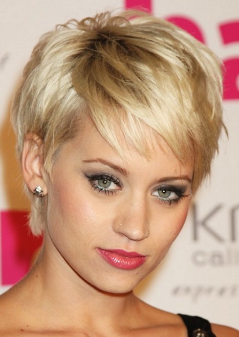 Layered-Pixie-Haircut-Sexy-Short-Hairstyles-for-women