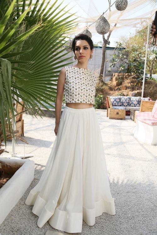 Printed-Crop-Top-and-White-Skirt