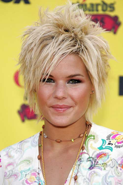 Short-Spiky-Haircuts-For-Women