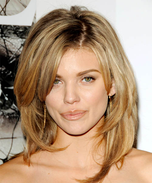 layered-hairstyles-for-short-to-medium-length-hair