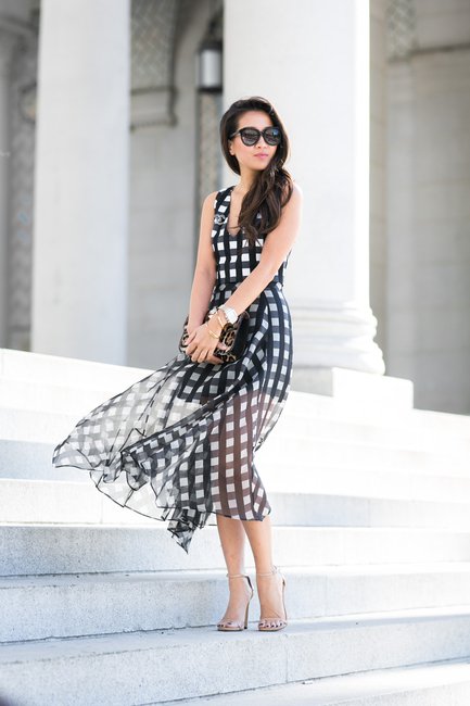Checkered-Long-Flowing-Dress