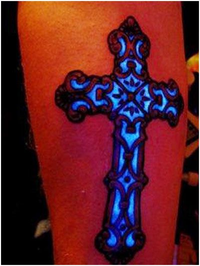 Cross-Glow-Tattoo