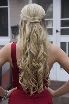 Lovely long prom hairstyles