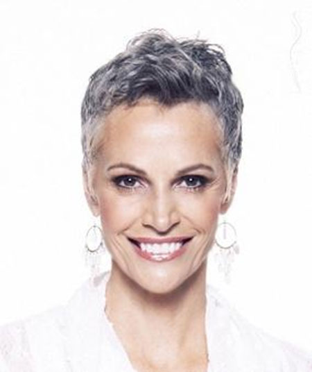 Photos-Of-Short-Haircuts-for-Older-Women
