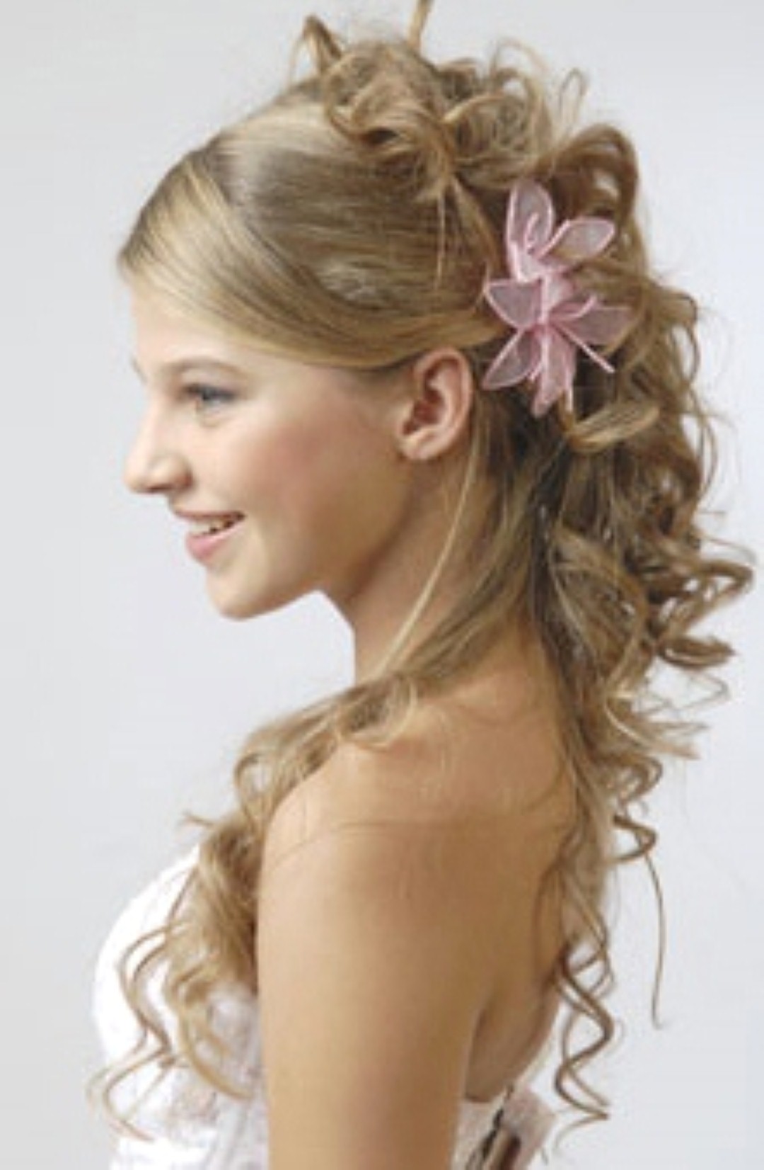 Popular-Prom-Hairstyles-For-Long-Hair