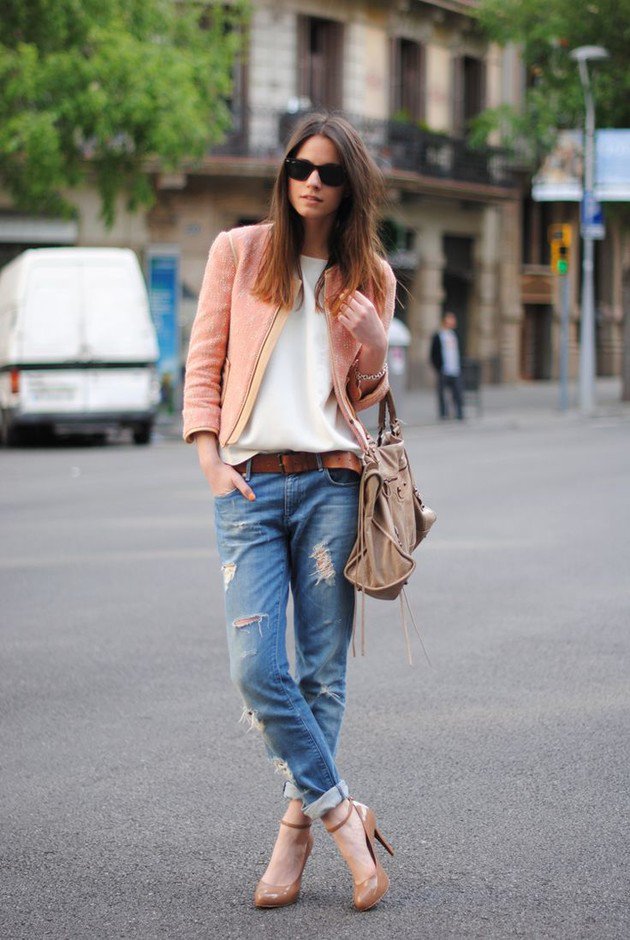 Ripped-Jeans-Outfit-Idea-with-Pink-Jacket