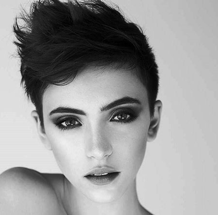 Short-Hairstyle-for-Girls
