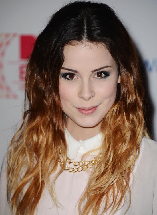 Sizzling-Ombre-Waves-with-Middle-Part