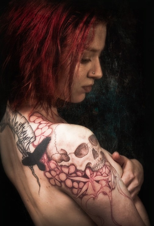 Skull-tattoos-designs-for-girls