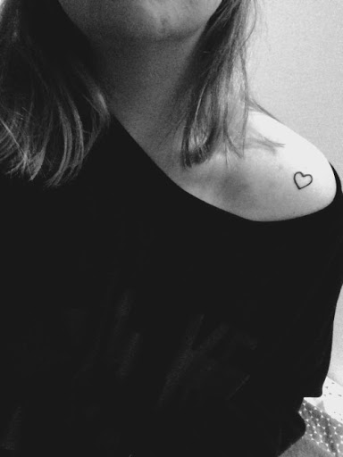 Small heart tattoos designs on shoulder for girls