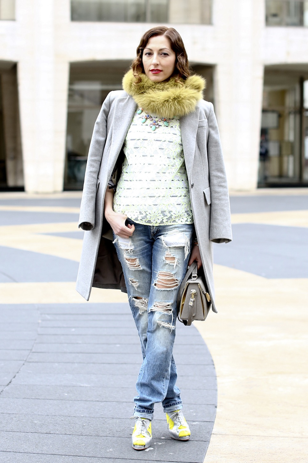 Street Style Ripped Jeans Outfits