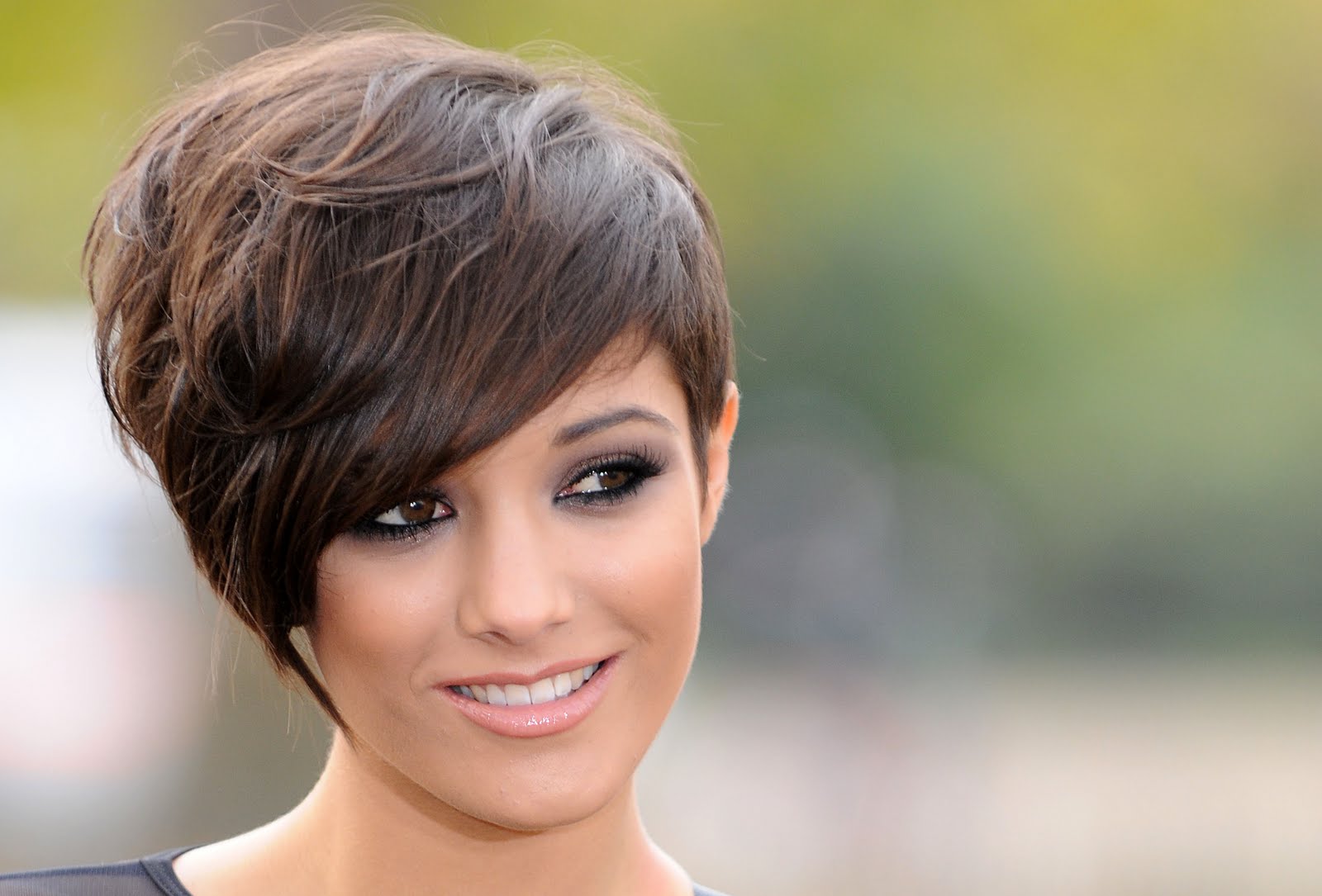 Super Cool Celebrity Short Hairstyles