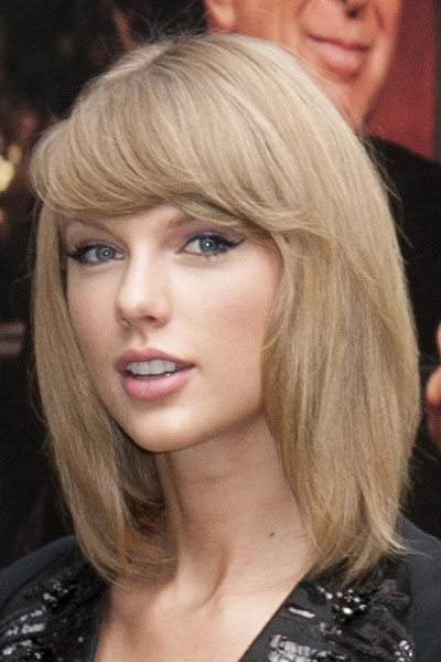 Taylor-Swift-Bangs-Hairstyles