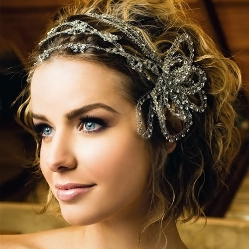 Wedding-hairstyles-for-wavy-hair