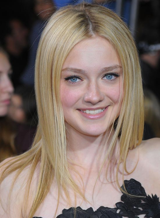 centre-Parted-Blonde-Layers-with-Pointy-Ends