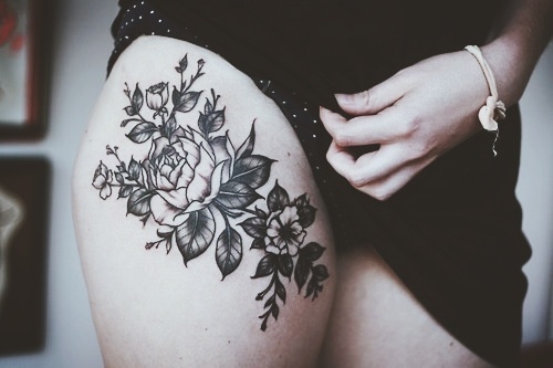 new-rose-thigh-tattoo-for-girls