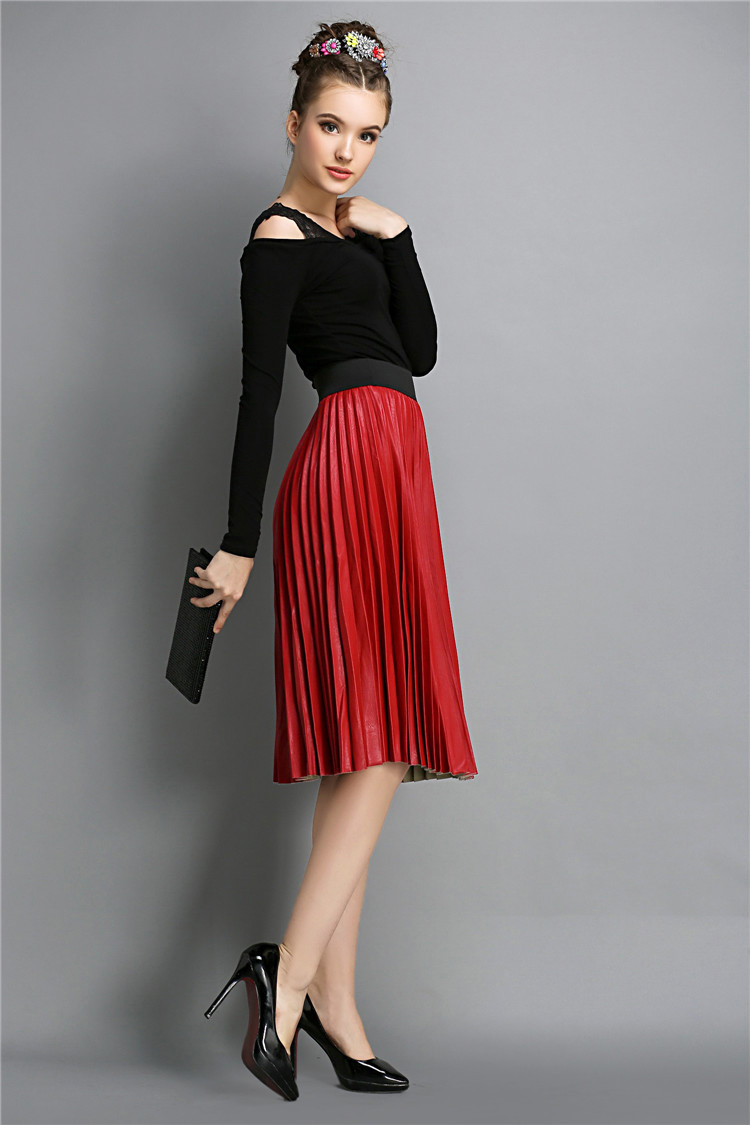 Elegant-Pleated-Skirt-in-Fashion