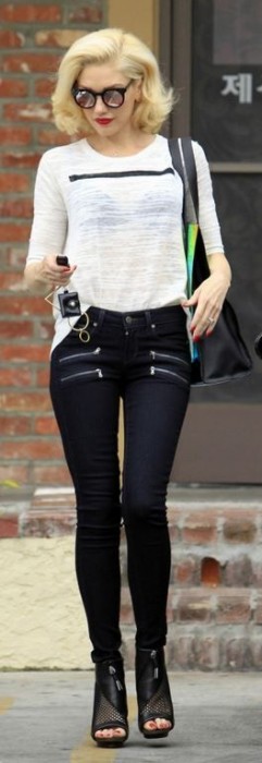 Gwen Stefani Black Jeans Outfits