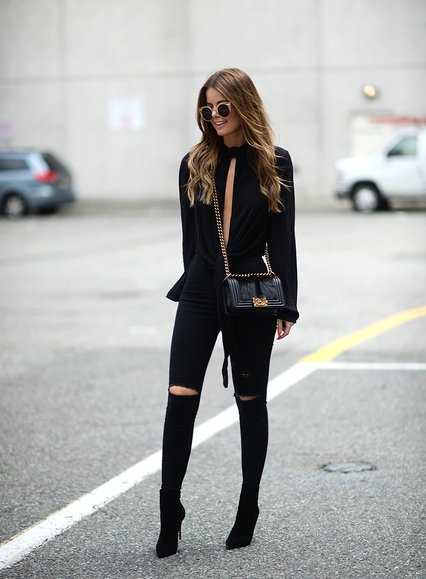Lovely Black Jeans Outfits